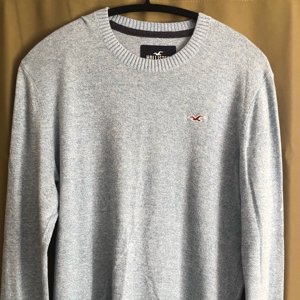 Hollister sweater